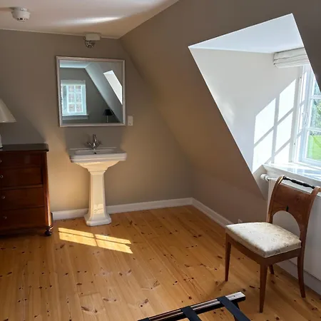 Risinge Herregard Guest house Ullerslev